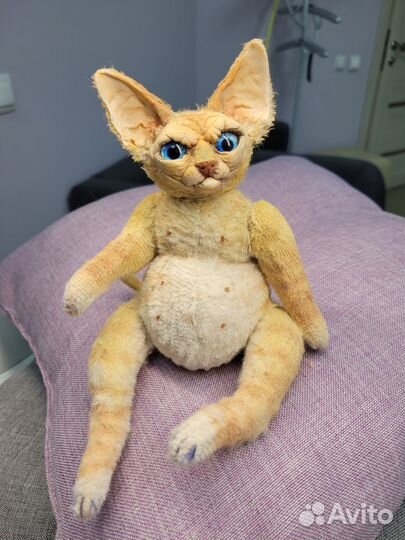 Игрушка кот сфинкс