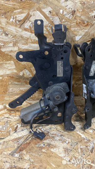 Моторчики заднего сиденья BMW x5, e53