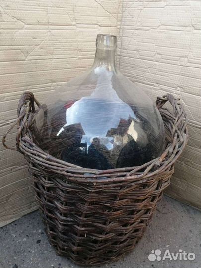 Бутыль стеклянный с корзиной 30л