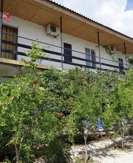 Комната 14 м² в 9-к., 1/2 эт.