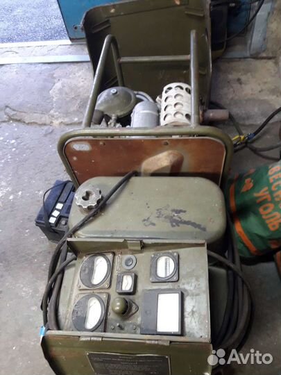 Бензогенератор армейский