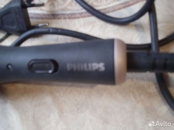 Выпрямитель для волос новый