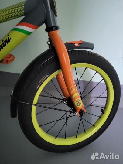Детский велосипед 16