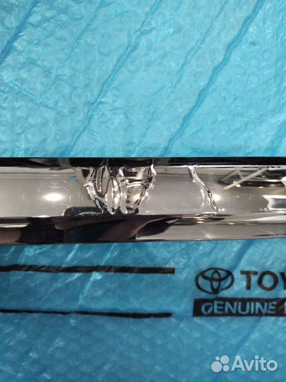 Молдинг бампера Toyota Highlander задний хром