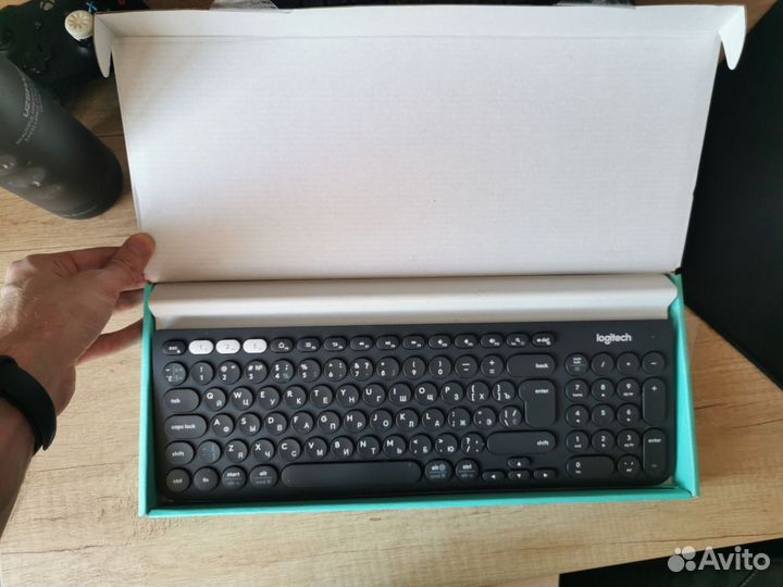 Беспроводная клавиатура Logitech K780 Multi-Device