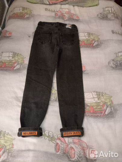 Джинсы на мальчика 152-158 Вайкики