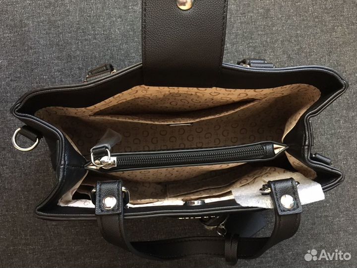 Продам сумку guess