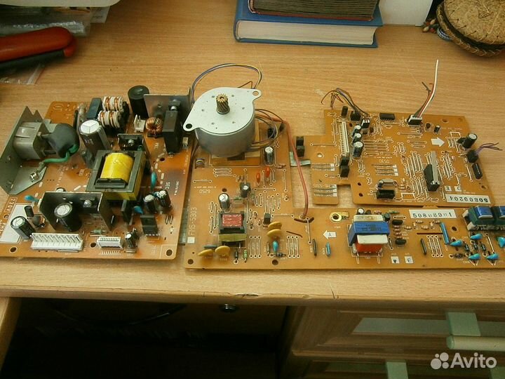 Платы с полупроводниками и эл. мотором