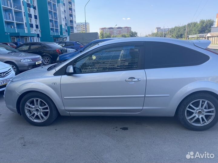 Ford Focus 1.6 МТ, 2007, битый, 250 000 км