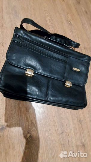 Мужской кожаный портфель
