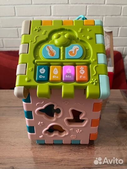 Игрушка развивающая Haunger Куб-сортер Домик