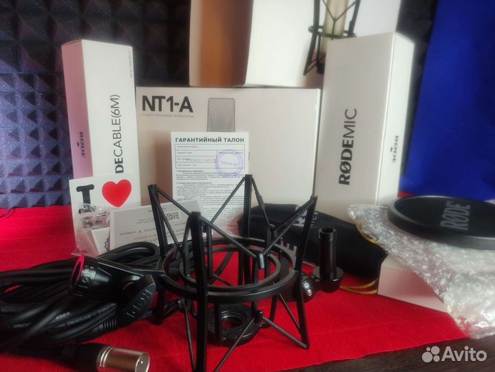 Студийный микрофон Rode NT1a