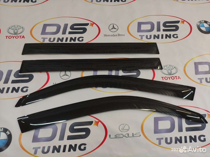 Ветровики на land cruiser 200