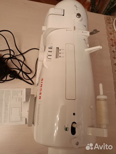 Швейная машинка зингер