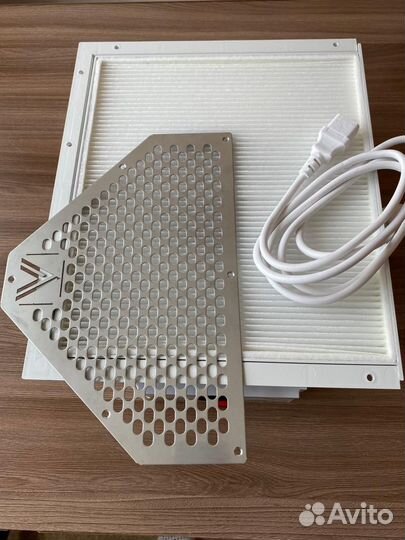 Вытяжка для маникюра встраиваемая