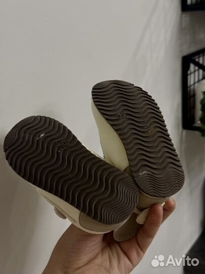 Кроссовки детские на вторую обувь 20