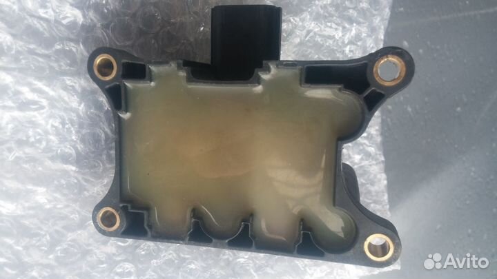 Escape Focus MPV Катушка зажигания L81318100