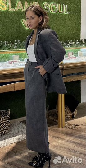 Костюм женский юбка и пиджак voyo