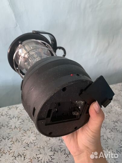 Фонарь на солнечной батарее