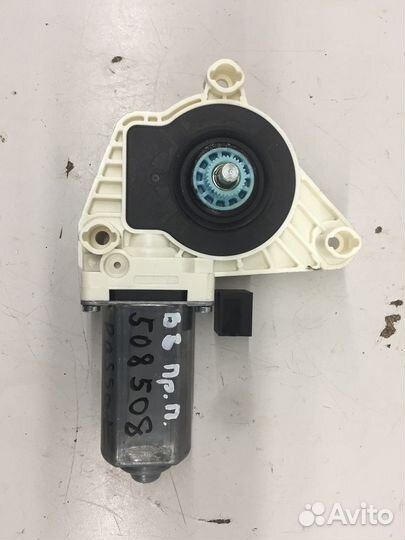 Моторчик стеклоподъемника передний (правый)