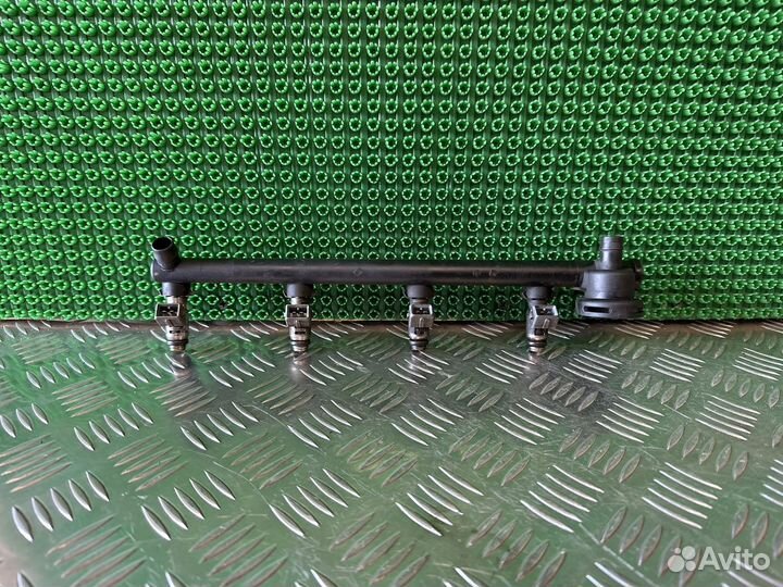 Форсунка топливная Renault Megane 1 1.6 K4M