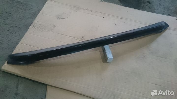 Спойлер под стекло TLC200 Wald