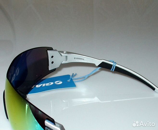 Продаю новые фирменные солнцезащитные очки Giant