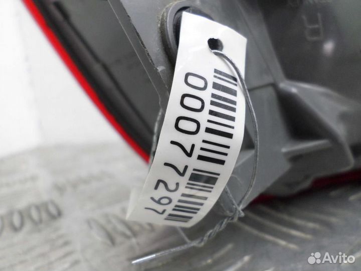 Фонарь задний наружный правый Infiniti Q50