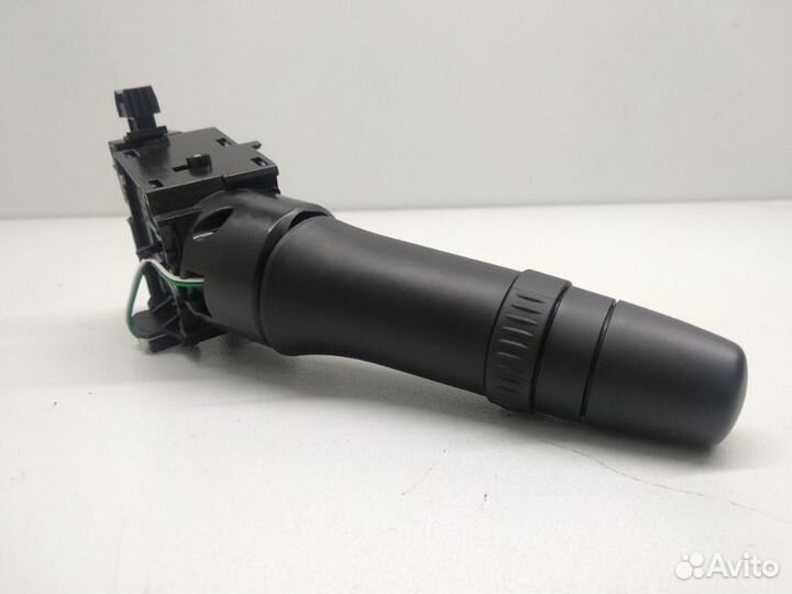 Подрулевой переключатель передний правый