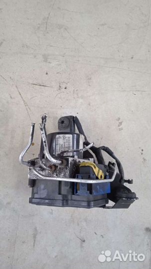 Блок ABS Renault Megane 3 K4M 1.6 16v