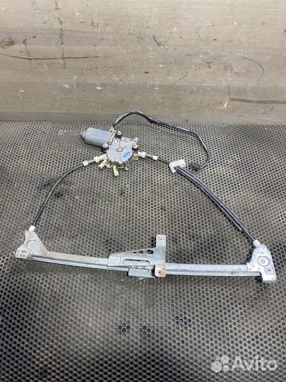 Стеклоподъемник передний правый Ауди 80 B4 Audi