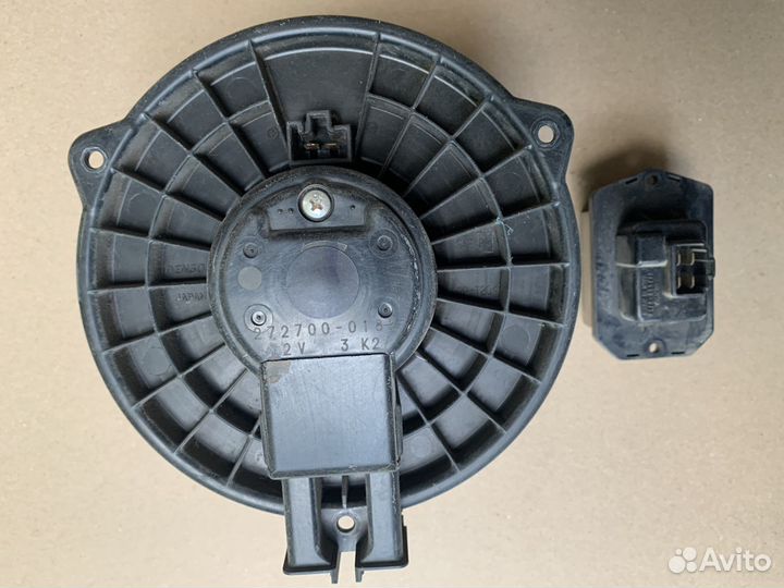 Моторчик отопителя б/у Тойота Прадо 120 Prado 120