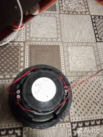 Активный сабвуфер