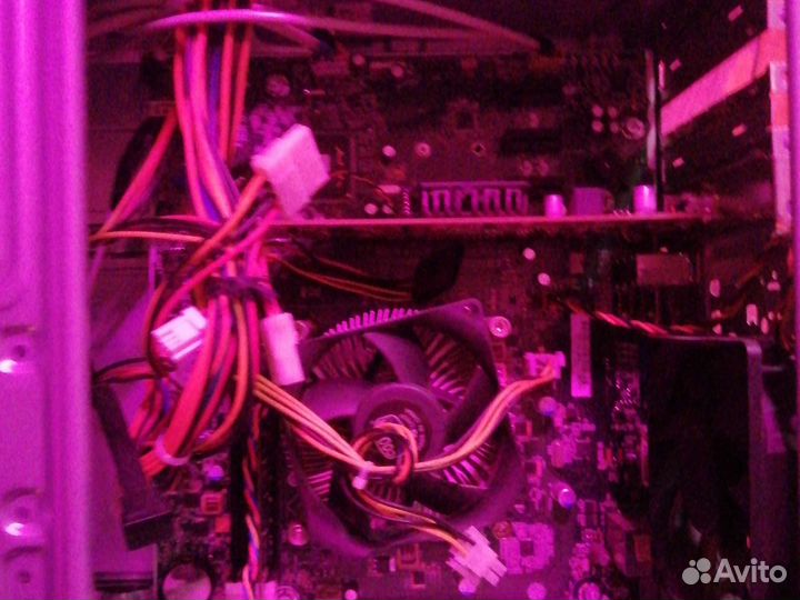 Компьютер 4гб озу, видеокарта радеон, Intelcore i3