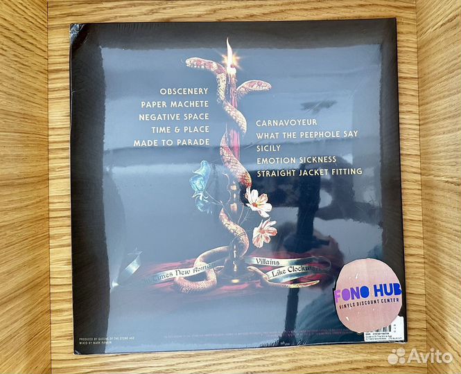 Queens Of The Stone Age - In Times New Roman