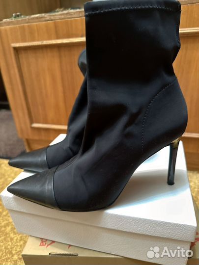 Ботильоны Zara