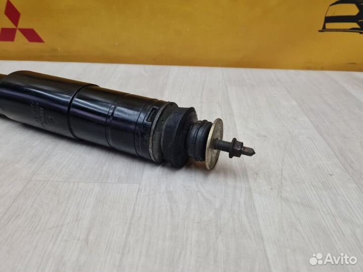 Амортизатор задний Mercedes-Benz E W211 M113 2003