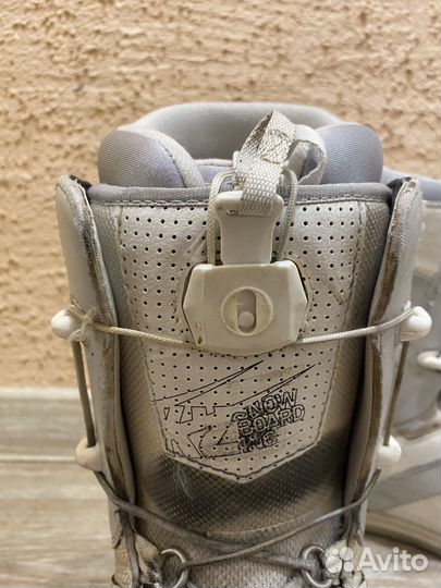 Сноубордические ботинки 40 размер