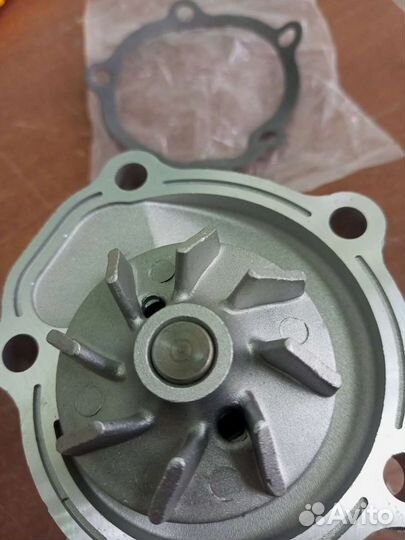 Водяная помпа Сузуки sx4