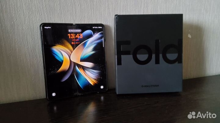 Samsung Galaxy Z Fold4, 12/256 ГБ