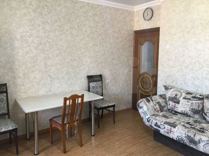 2-к. квартира, 65 м², 15/18 эт.