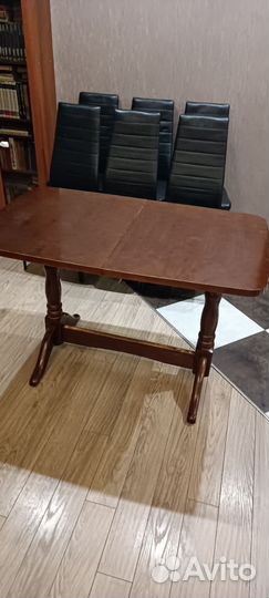 Кухонный стол