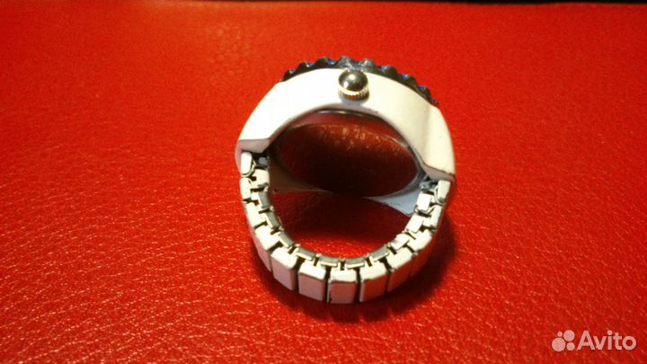 Часы кольцо