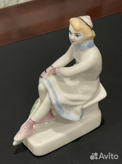 Статуэтка Девочка Фигуристка Фарфор