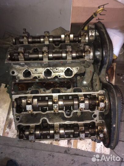 Головки блока цилиндров Opel x25xe