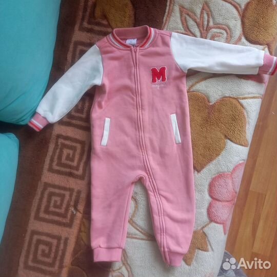 Продаётся комбинезон на девочку 80 размер