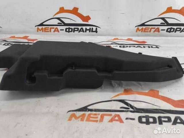 Обшивка багажника правая Citroen C4 хэтчбек 5FW