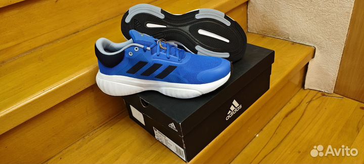 Кроссовки Adidas 43 размер оригинал