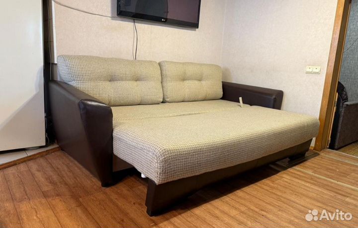 Диван прямой раскладной бу