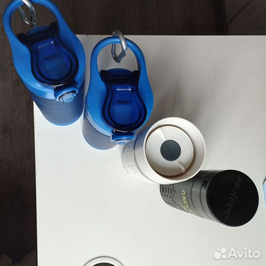 Спортивные бутылки с карабином. Термокружка